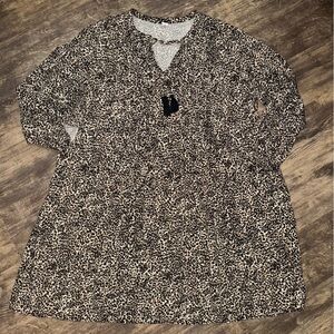 🛍️2/$10🛍️ Leopard Print Long Sleeve Tunic Dress